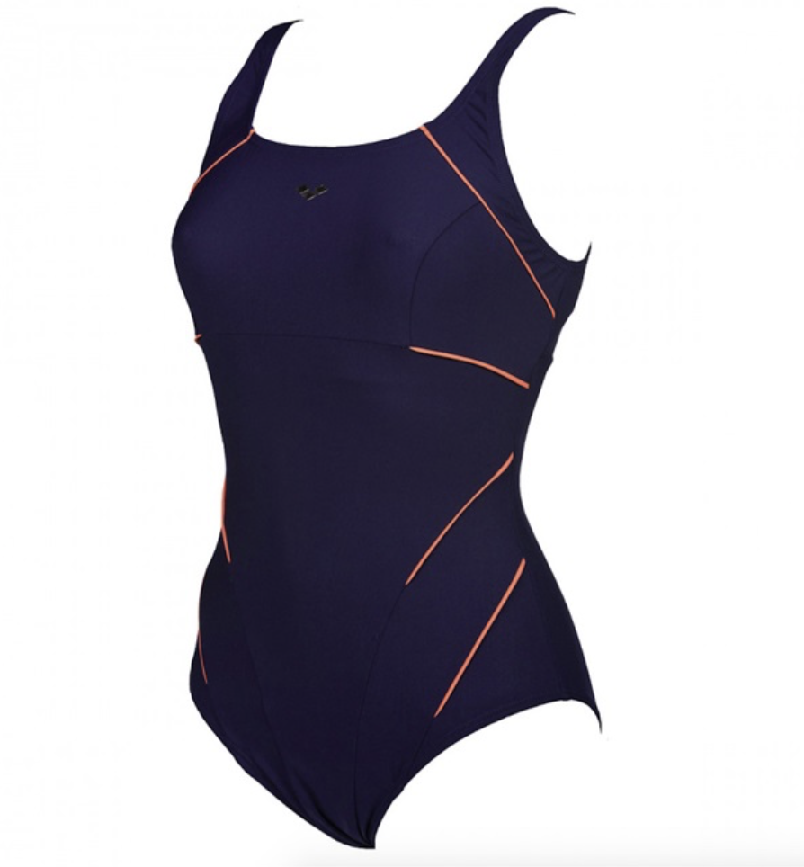 La linea di costumi da bagno Bodylift Shape & Support di Arena promette di nascondere la pancetta e modellare al top la shape femminile. Prezzo: 75 euro su arenawaterinstinct.com