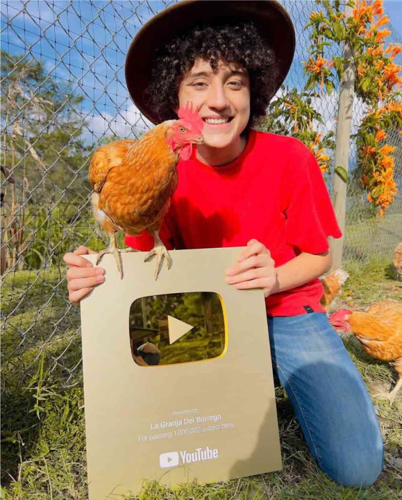 La Granja del Borrego ha ganado diversos premios por sus seguidores y alcance en YouTube. Imagen tomada de Instagram @lagranjadelborrego