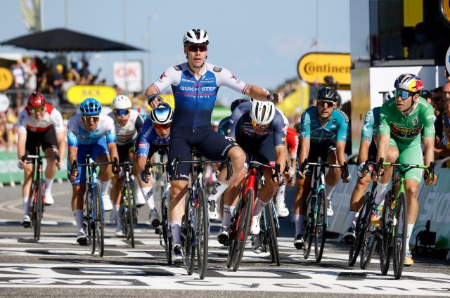 Tour de France Stage 2: Jakobsen wins in the middle of a wind war