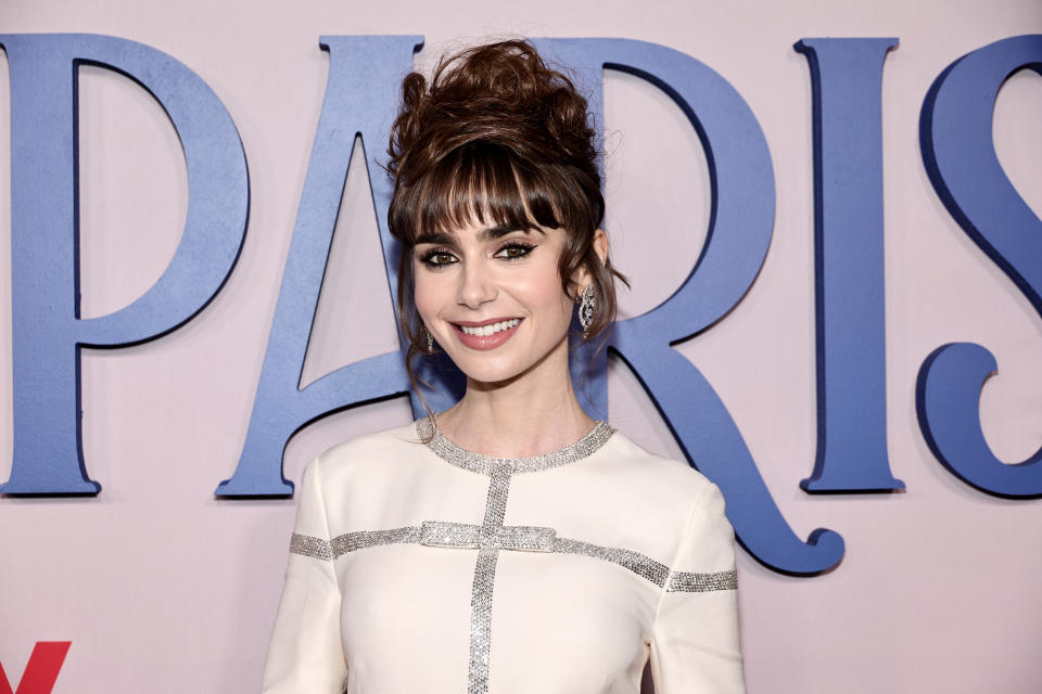 Lily Collins 2022 en Nueva York (Photo by Jamie McCarthy/Getty Images for Netflix)