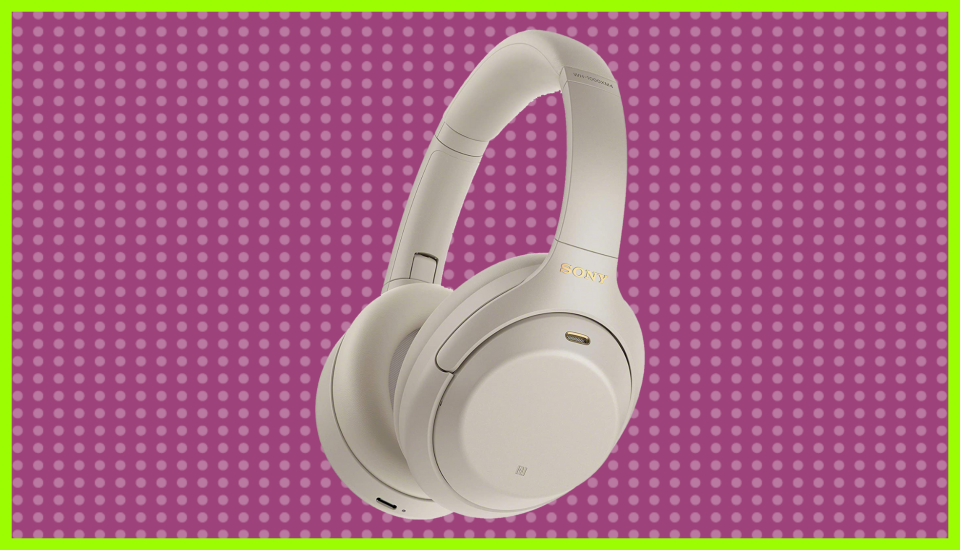 Score over 70 bucks off these Sony WH-1000XM4 Wireless Noise Canceling Headphones. (Photo: Sony)