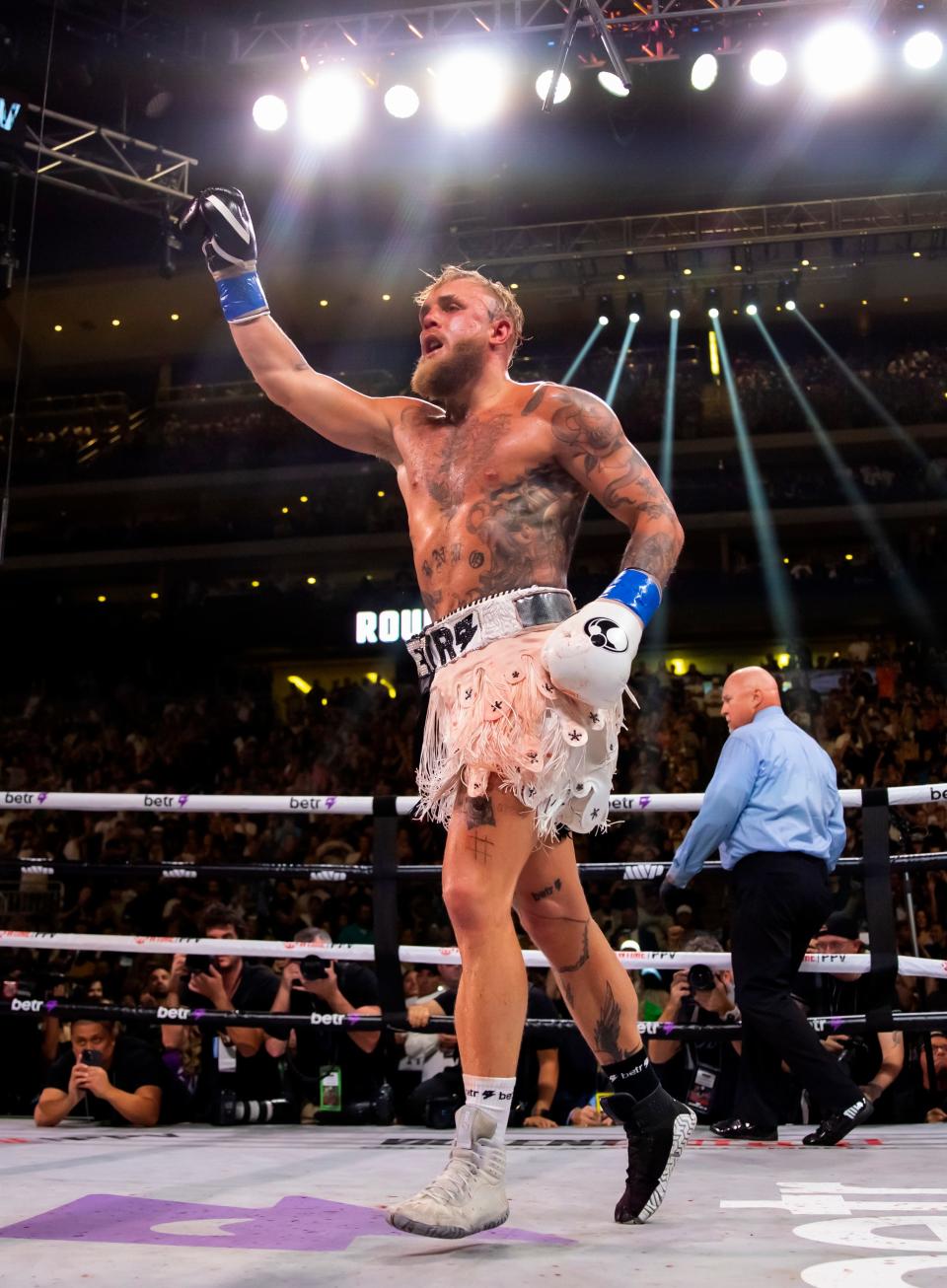 Jake Paul y Mike Tyson tienen previsto pelear en julio.