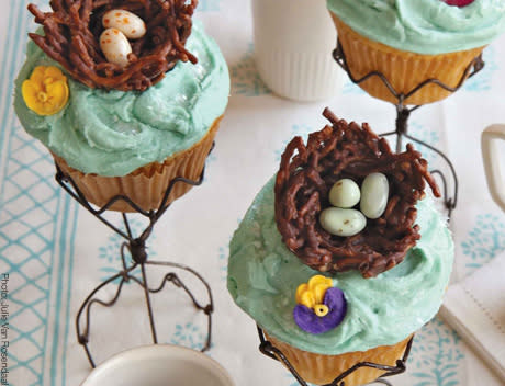 Birds Nest Cupcakes