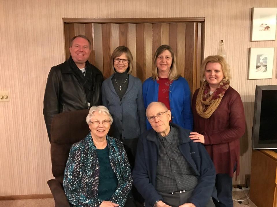 Marjorie and Richard Johnson with their children (left to right) David Johnson, DeAnn Thompson, JoAnn Leach and LeAnn Houlette.