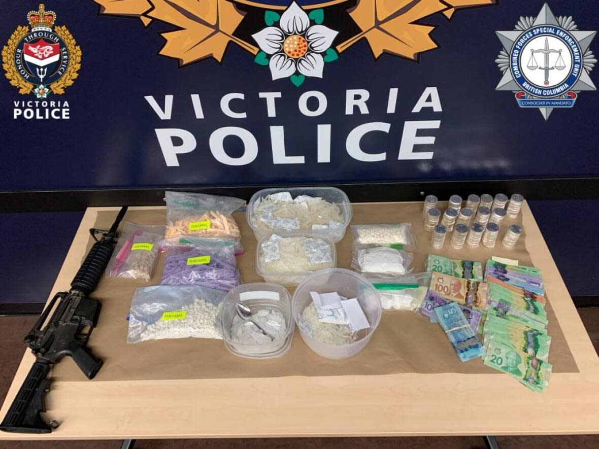 Victoria police congratulated themselves on the success of Project Juliet, a joint investigation that resulted in three arrests and the seizure of $30 million worth of fentanyl. But the case later fell apart because of alleged police misconduct.  (Victoria Police - image credit)