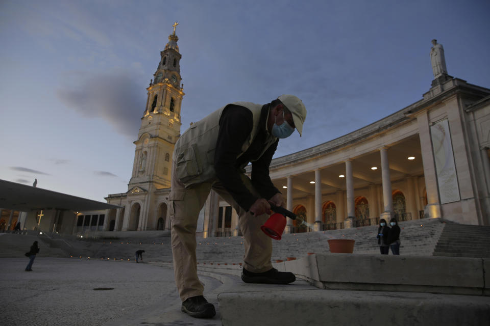 Por encima de la media europea se sitúa también Portugal, donde sus ciudadanos tienen una vida laboral de <strong>38,2 años</strong>. (Foto: Armando Franca / AP).