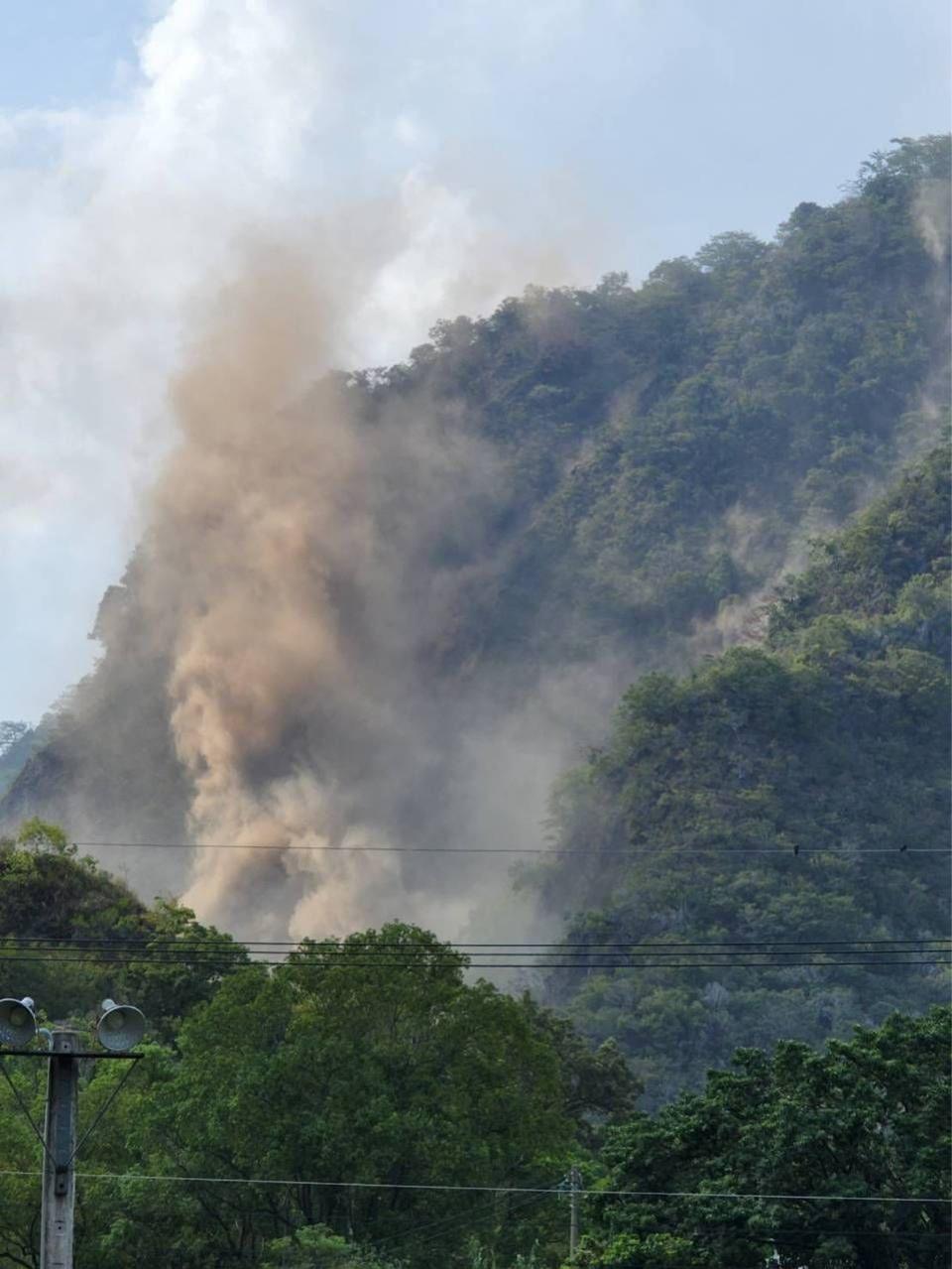 網友爆料，花蓮山區發生走山事故。 圖:翻攝自 ptt