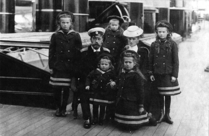 Tsar Nicholas II and Tsarina Alexandra of Russia and their children, 1907. The Russian royal family on their yacht, the Polar Star in