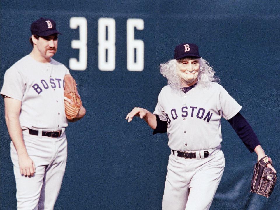 Baseball players in Halloween costumes in 1986.