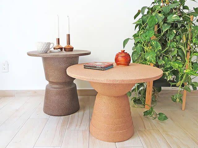 <p><a href="https://www.ohohdeco.com/diy-round-coffee-table/" data-component="link" data-source="inlineLink" data-type="externalLink" data-ordinal="1">Oh Oh Deco</a></p>