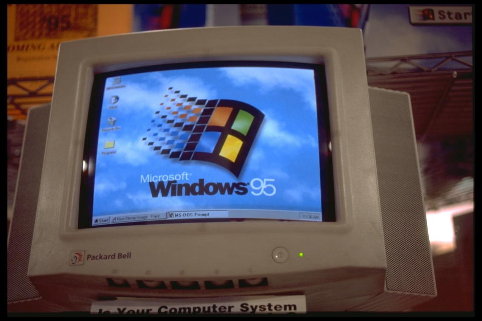 NEW YORK: LAUNCH OF WINDOWS 95  (Photo by Rick Maiman/Sygma via Getty Images)
