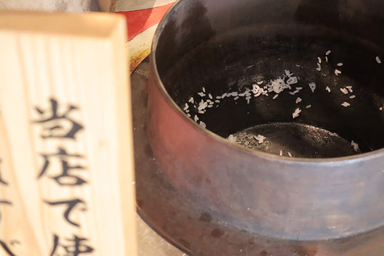 「壽庵黒豚料理」以鹽味涮涮鍋出名