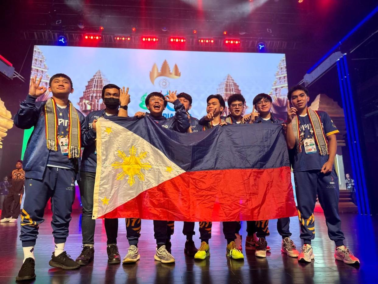 The Philippines claimed its third-straight gold medal for Men's Mobile Legends: Bang Bang with a 3-0 grand finals sweep over Malaysia in the 2023 Southeast Asian Games Esports event in Cambodia. (Photo: SIBOL)