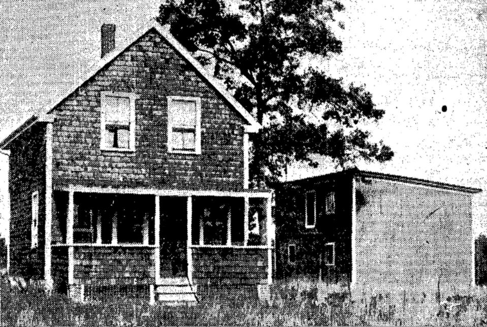 The Barrington house at which Al Pearson led a raid, resulting in the arrest of Loretta Savage and the discovery of evidence that allowed police to put away the notorious "Pawtucket Gang."