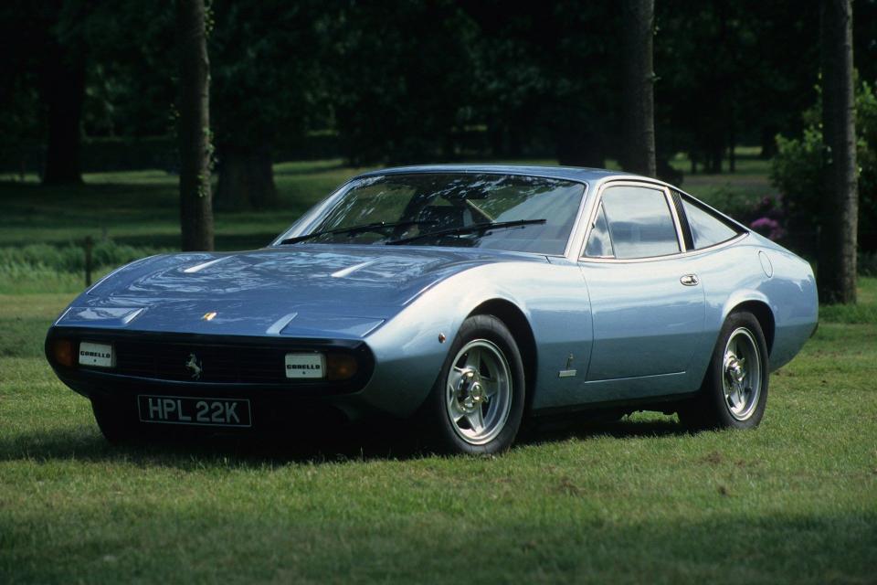 <img src="ferrari-365-gtc.jpg" alt="A beautiful Ferrari 365 GTC">