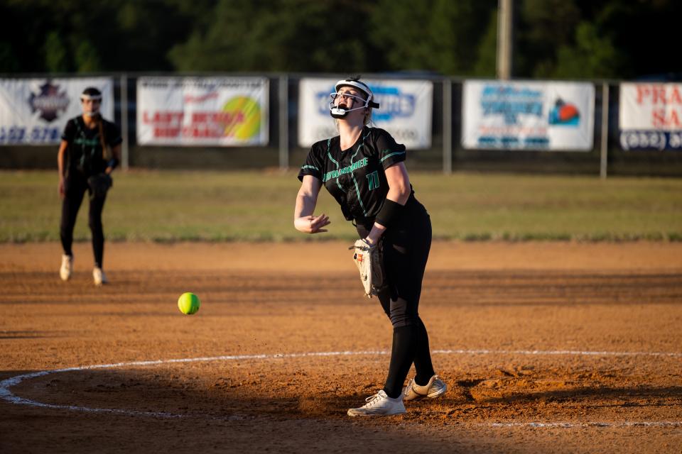 Suwannee's Gracie Watley delivers a pitch against Williston.