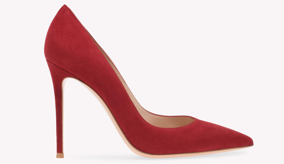 Gianvito Rossi, heels, high heels, stilettos, stiletto heels, pumps, red pumps, red heels, suede heels, suede pumps, pointed toe pumps, pointed toe heels 