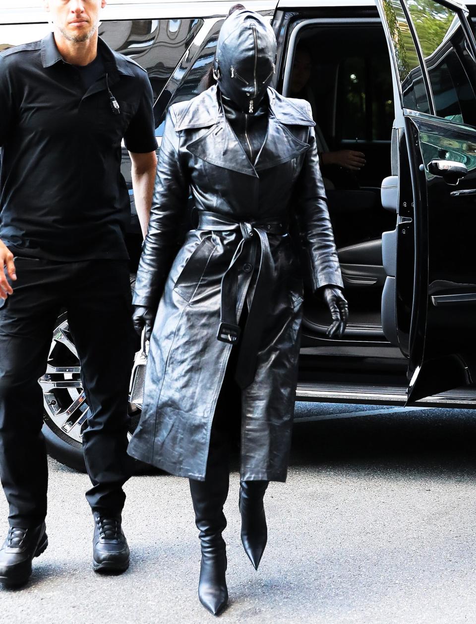 Kim Kardashian Covered head to toe with a leather suit while arrives at her hotel in NYC. 11 Sep 2021