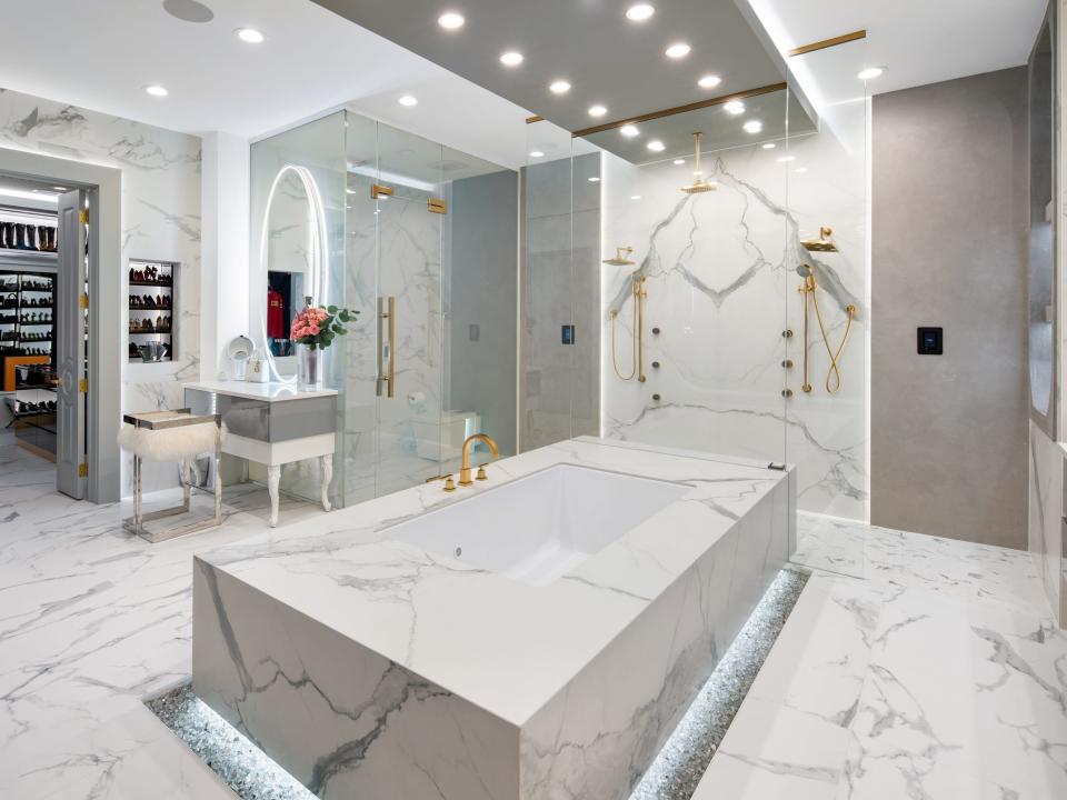 The master bathroom.