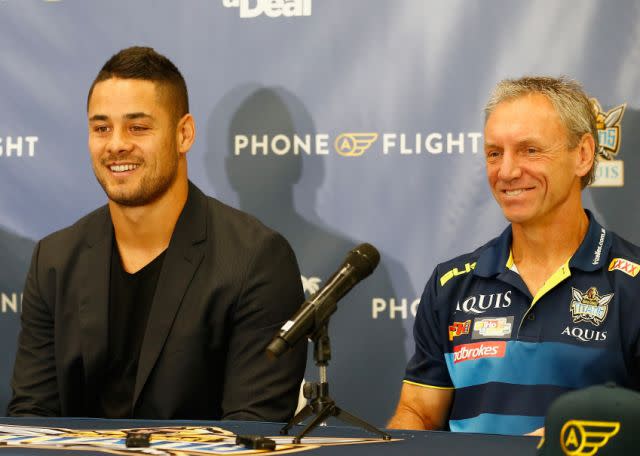 Henry announcing the signing of Hayne to the Titans. Pic: Getty