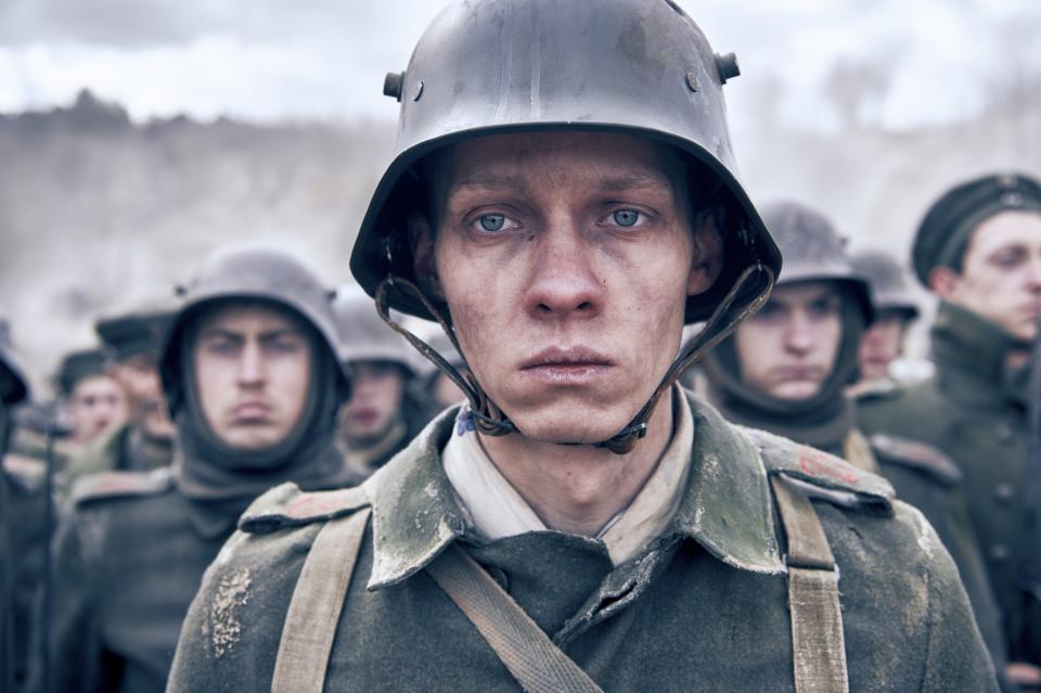 Felix Kammerer stands in a German uniform