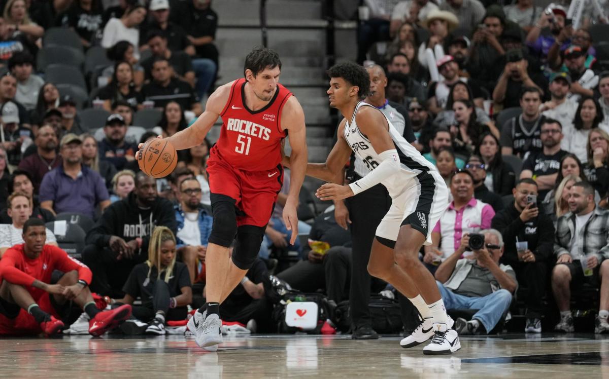 Boban Marjanovic reportedly re-signs with Rockets for next season