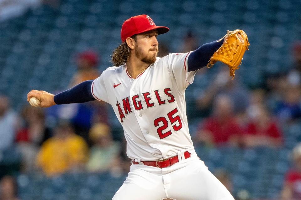 Los Angeles Angels starting pitcher Michael Lorenzen throws to an Oakland Athletics batter during the first inning of a baseball game in Anaheim, Calif., Wednesday, Sept. 28, 2022. (AP Photo/Alex Gallardo)