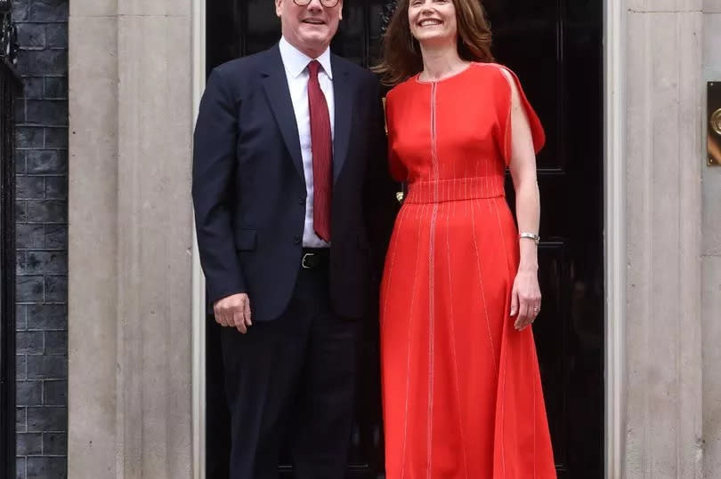 Sir Keir Starmer arrives at number 10 -Credit:Ian Vogler / Daily Mirror