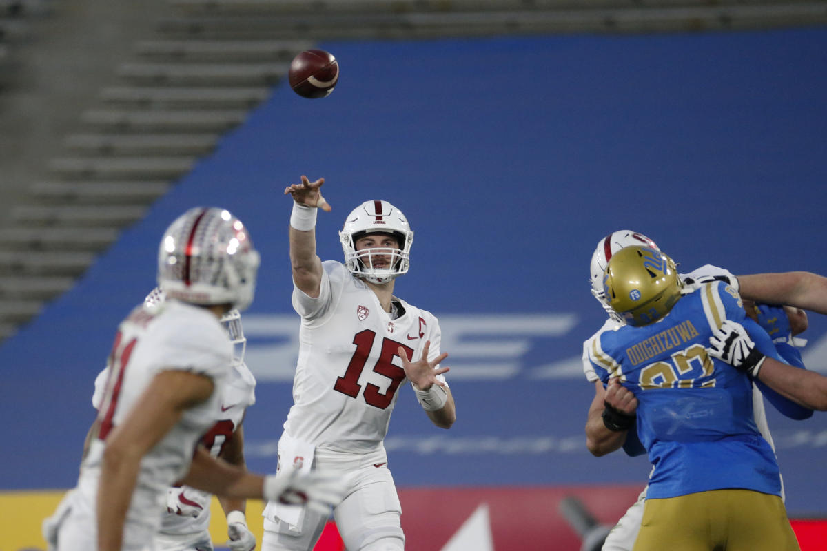 Cardinal quarterback Davis Mills runs unofficial 4.58 second 40-yard dash  at Stanford pro day