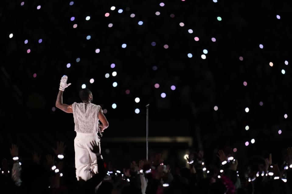 Usher performs during halftime of the NFL Super Bowl 58 football game between the San Francisco 49ers and the Kansas City Chiefs on Sunday, Feb. 11, 2024, in Las Vegas. (AP Photo/John Locher)