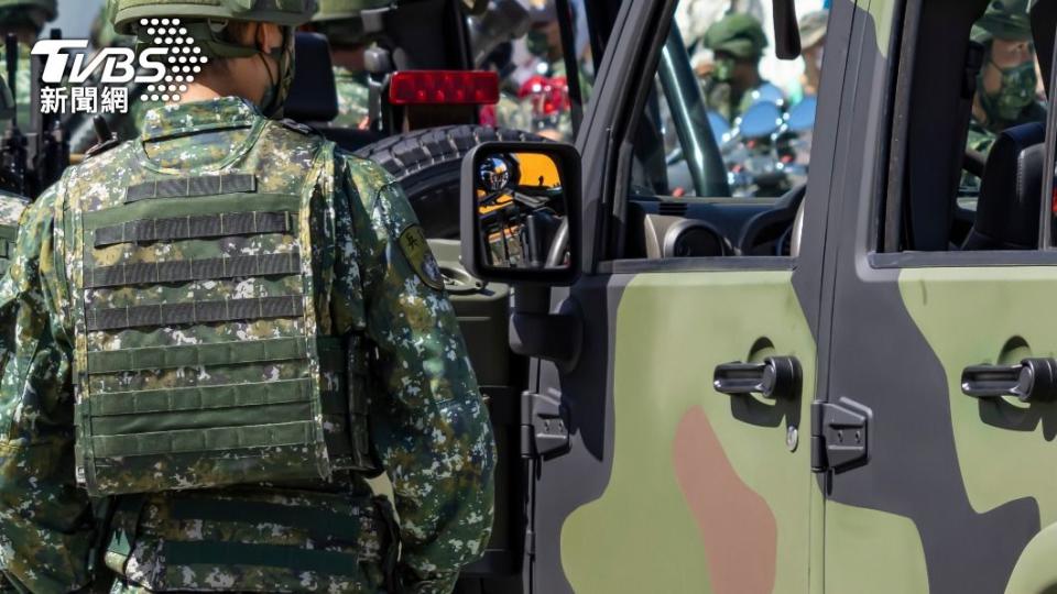 台中軍人約砲13歲少女被抓包。（示意圖非當事人，與本文無關／Shutterstock達志影像）