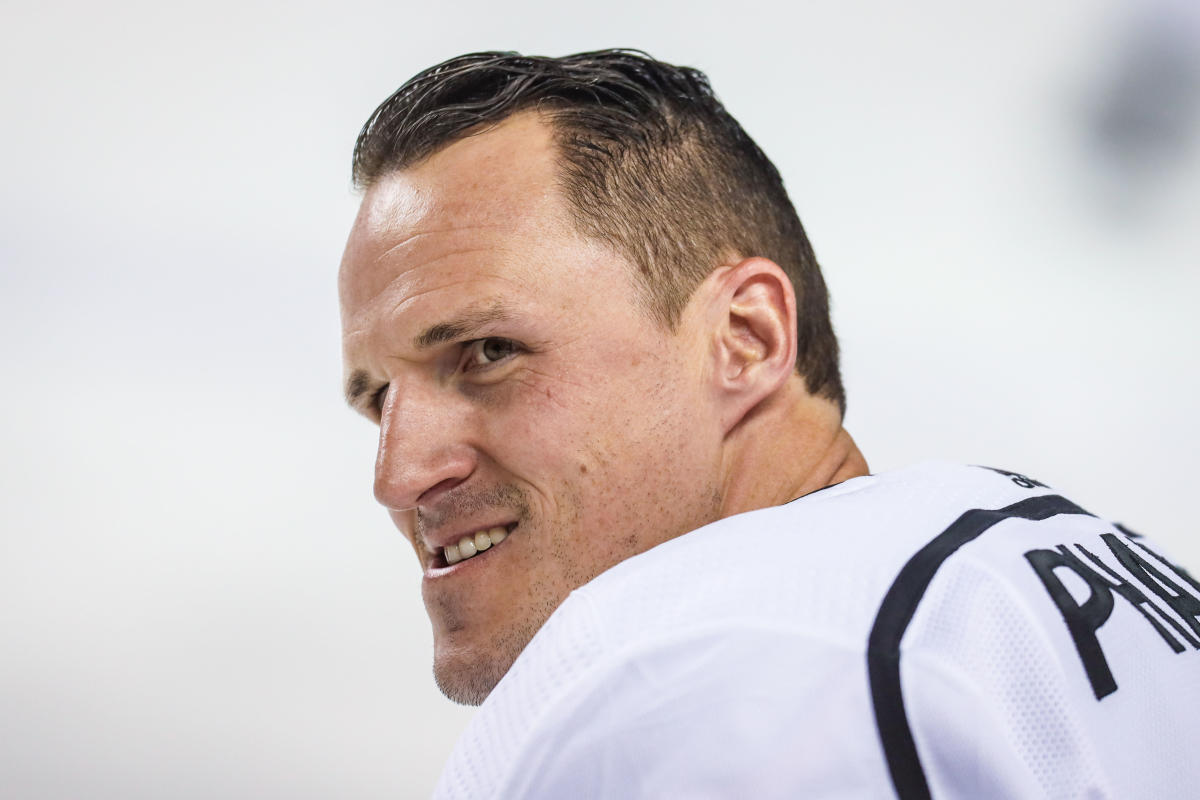 Kings buy out final two years of Dion Phaneuf's contract - Los