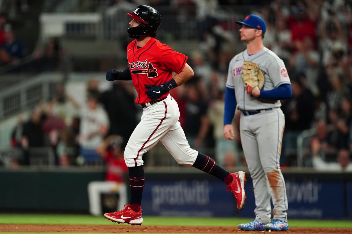 METS-BRAVOS (AP)