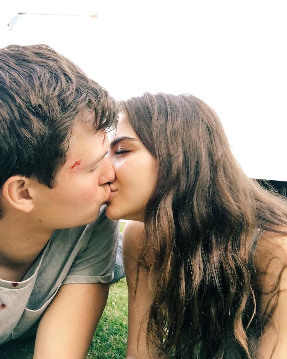 Violetta y Ansel Elgort