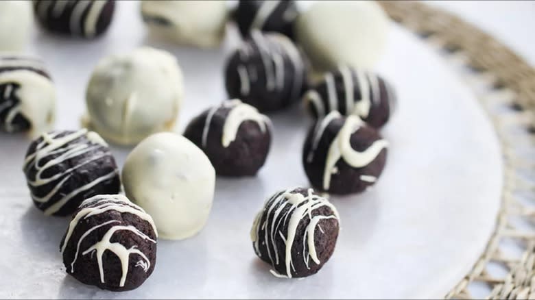 Easy Oreo Truffle