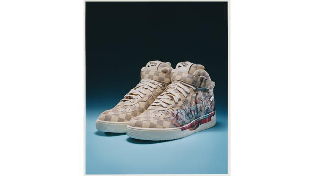 Virgil Abloh Nike x Louis Vuitton Air Force 1 Sneaker Auction Hits $25.3  Million - Bloomberg