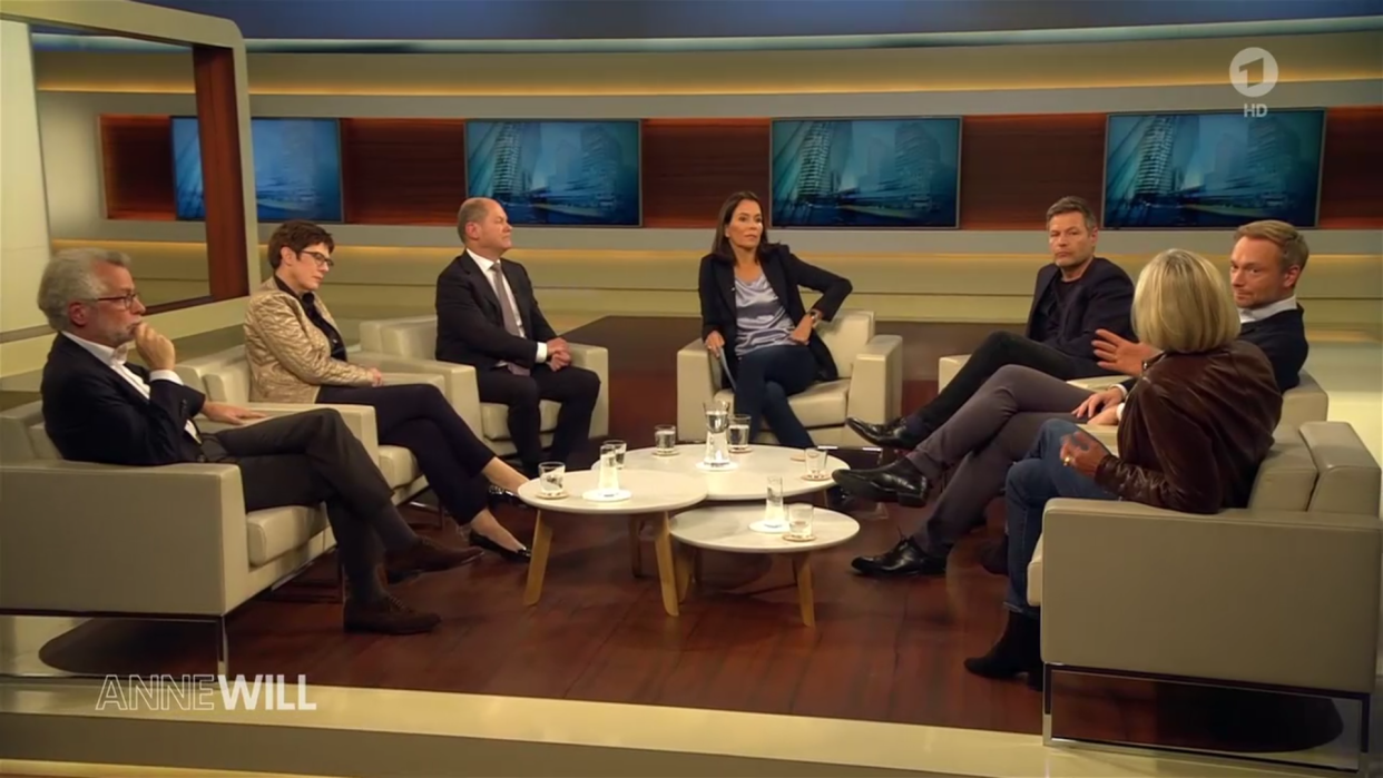 Anne Will zur Hessenwahl: Die Runde fragt sich, wie die Zukunft der Volksparteien wohl aussehen mag. (Foto: Screenshot / ARD)