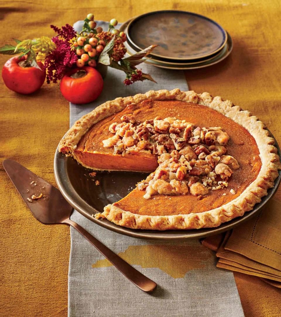 Persimmon Pie with Pecan Streusel