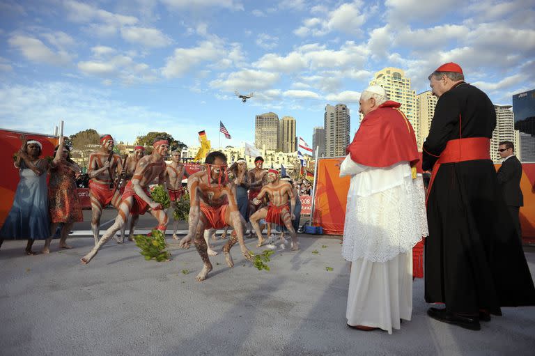 Pope Benedict XVI; Benedicto XVI; papa emérito; mundo