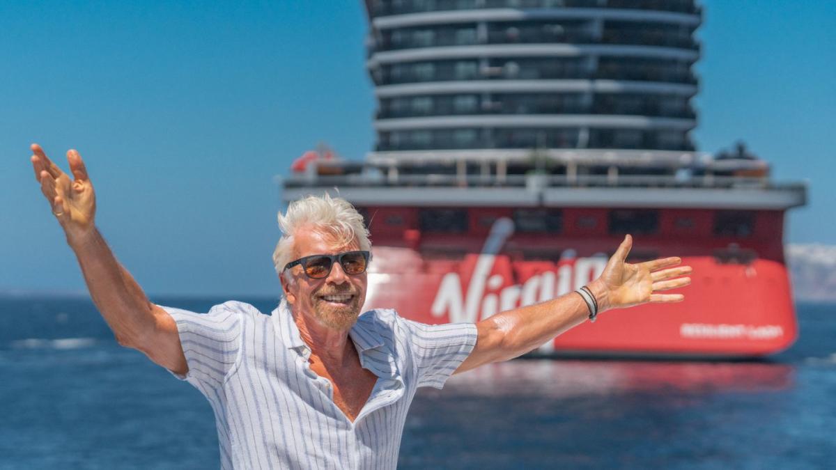 Exclusive: Richard Branson Says He Won't Let Virgin America Die