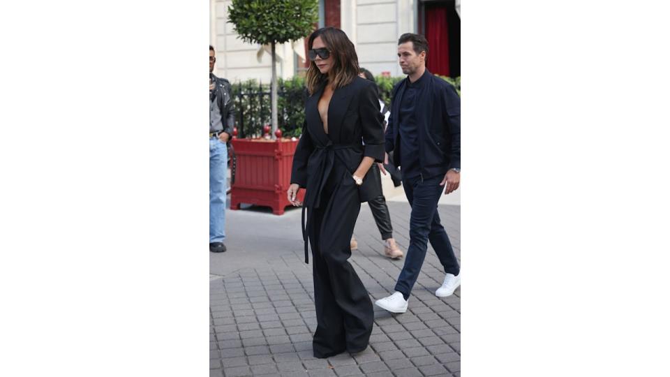  Victoria Beckham leaving her hotel ahead of her fashion show tonight during the Womenswear Spring/Summer 2025 as part of Paris Fashion Week on September 27, 2024 in Paris, France. (Photo by Neil Mockford/GC Images)