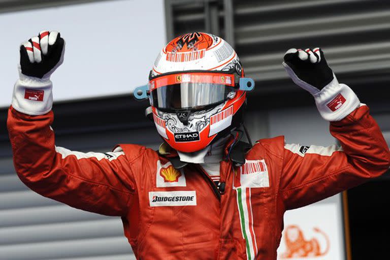 El finlandés Kimi Raikkonen celebra en Bélgica; Ferrari no ganaba desde finales de 2008