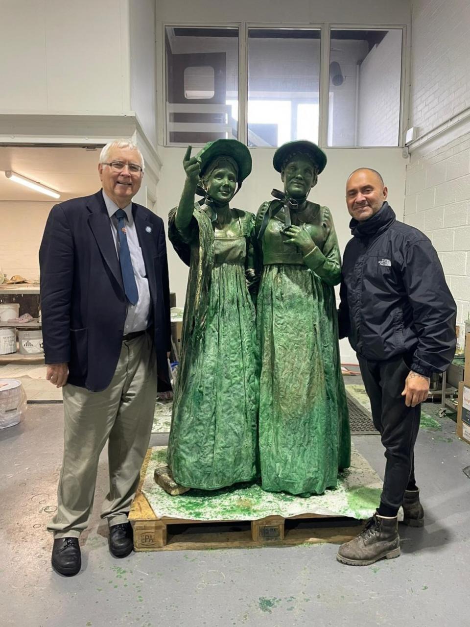 Gazette: Sir Bob Russell and mould maker, Des Stanley, with the new statue to appear on Colchester High Street