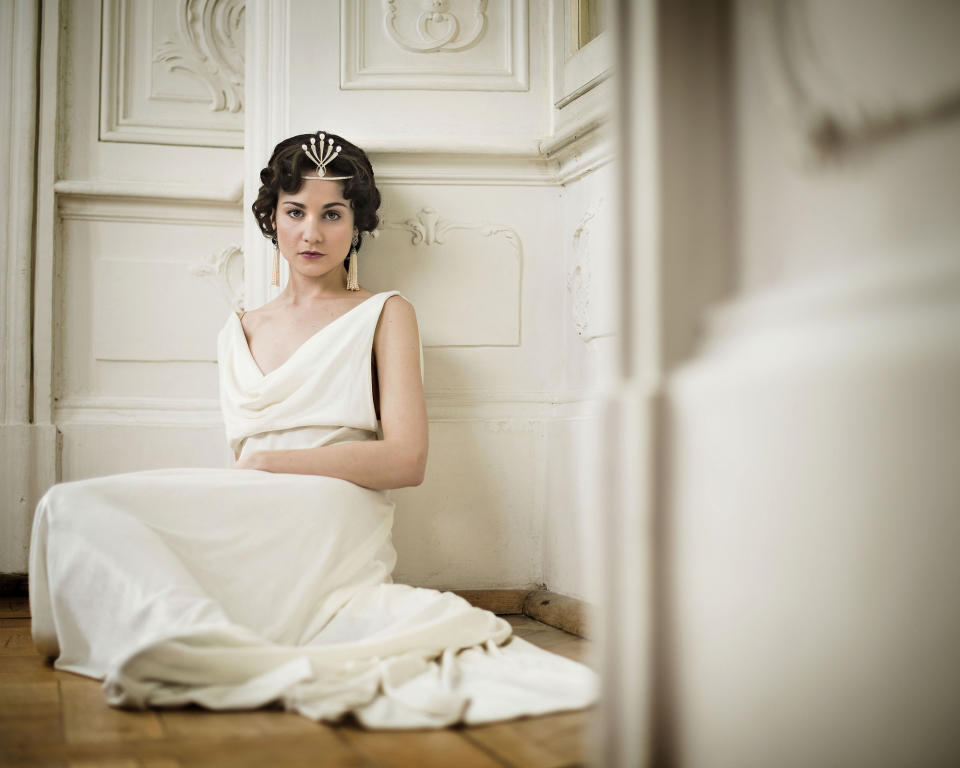 Tuppence Middleton as Helene Kuragina.