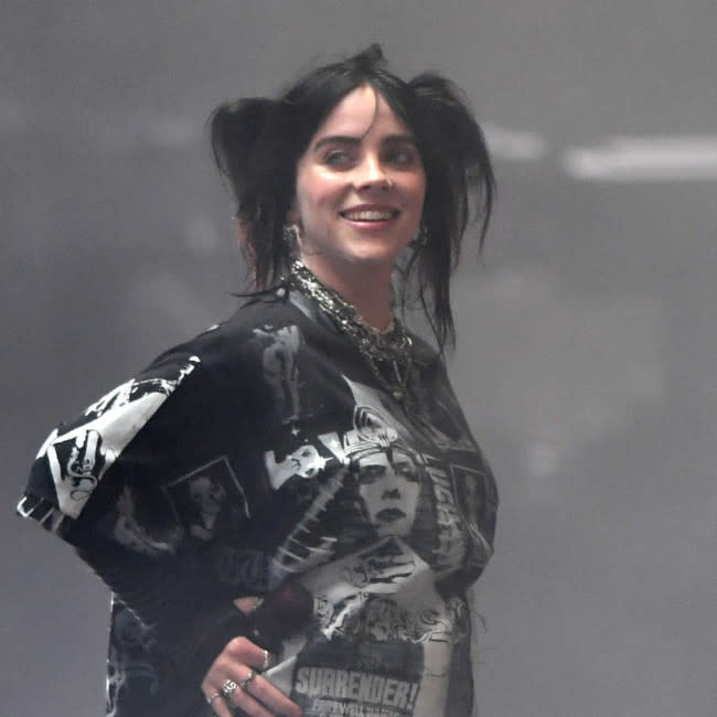 Billie Eilish en su reciente actuación en Glastonbury credit:Bang Showbiz