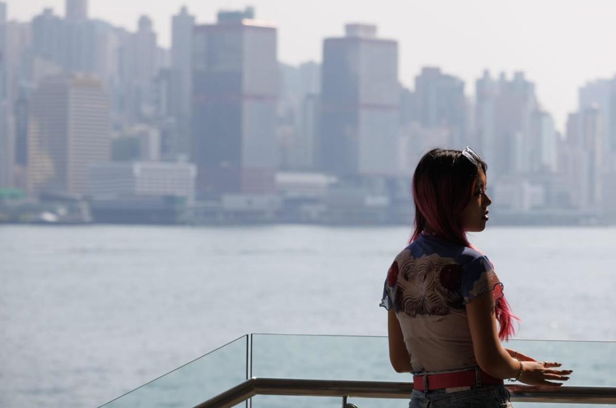 Today’s Weather Forecast in Hong Kong: Thunderstorms, Maximum Temperature of 32 Degrees, and Heavy Rain Ahead