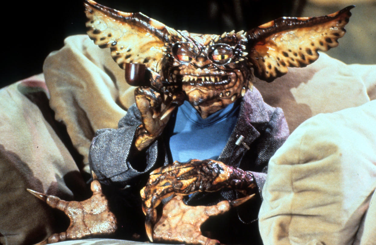 Los Gremlins tienen competencia cuando se trata de películas navideñas con tono cómico y macabro. (Foto de Warner Brothers/Getty Images)