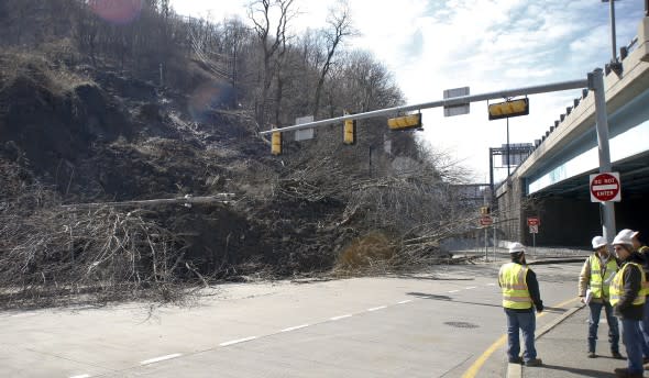 Pittsburgh landslide - AP Photo