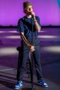 <p>Justin Bieber performs his hit "10,000 Hours" with Dan + Shay for the first time together at the Hollywood Bowl in L.A. during the 54th Annual CMA Awards on Wednesday.</p>