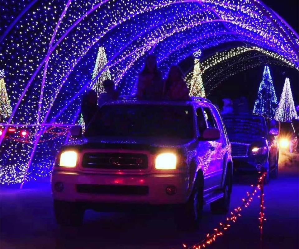 Hoffentlich auch bald in Deutschland: Der "befahrbare" Weihnachtsmarkt. (Bild: Instagram / radiancechristmas)